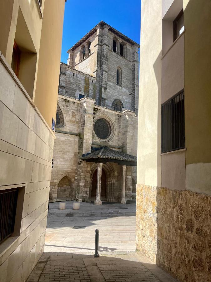 Atuaire Home Mirador De Saldana En Pleno Centro Historico Burgos Luaran gambar