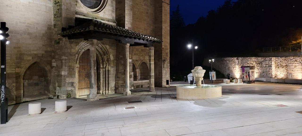 Atuaire Home Mirador De Saldana En Pleno Centro Historico Burgos Luaran gambar